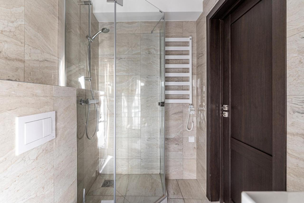 Sun Lighted Cathedral Square Studio Apartment Вилнюс Екстериор снимка