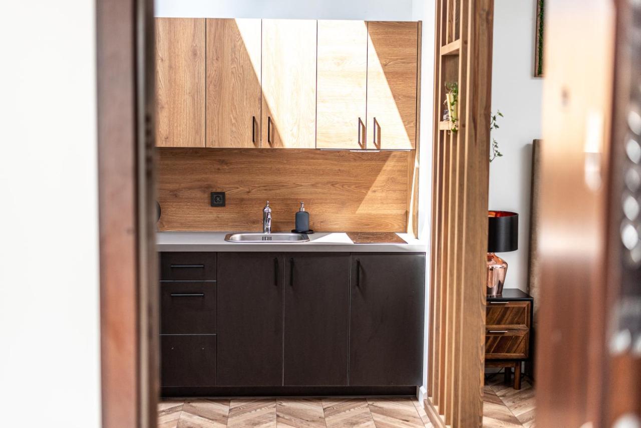 Sun Lighted Cathedral Square Studio Apartment Вилнюс Екстериор снимка
